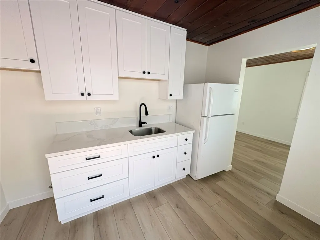 8 Santa Ana Unit 8, Long Beach, CA 90803 - Photo 5 of 16, Long Beach, CA