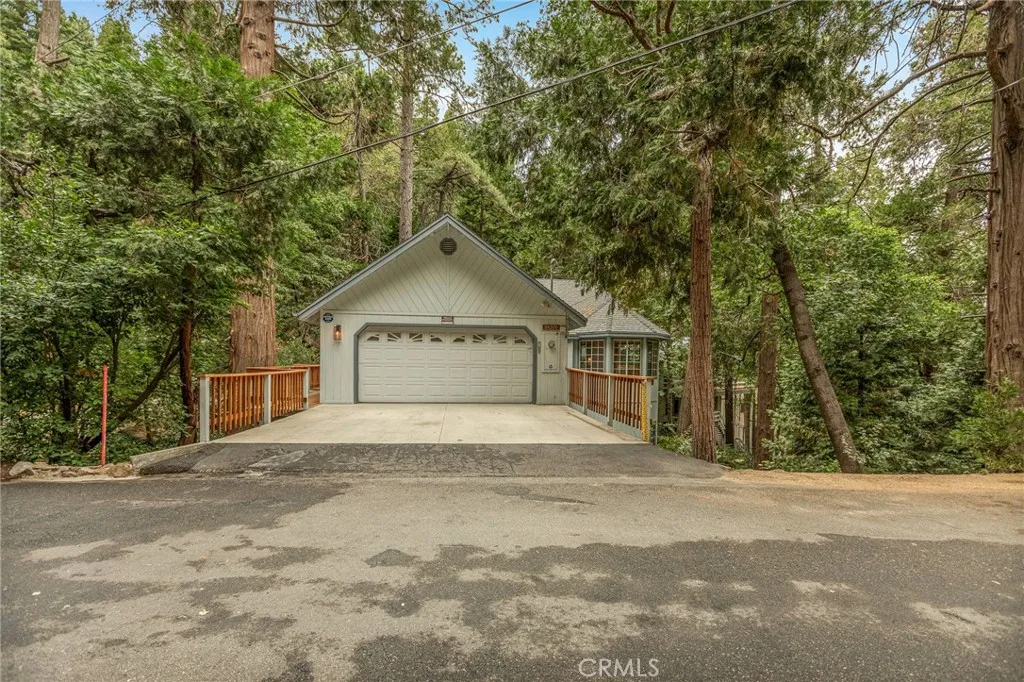 24376 Horst Drive, Crestline, CA 92325 - Photo 3 of 44, Crestline, CA