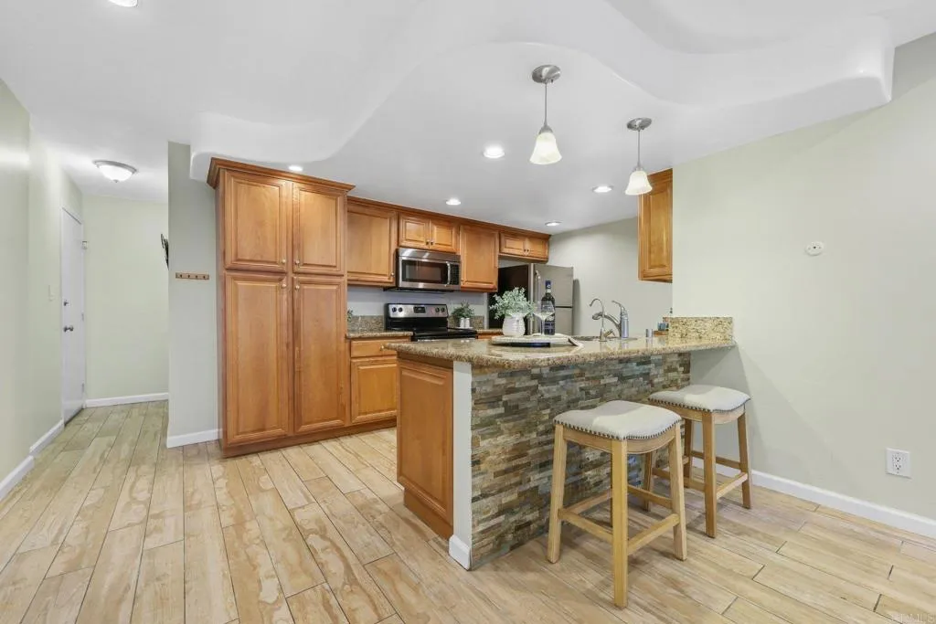 Photo #8: PTP2605320 Listing: Photo #8