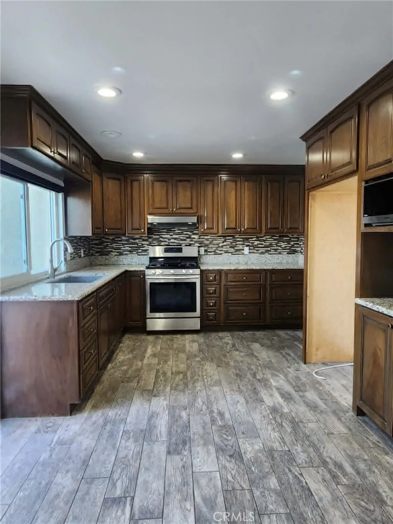 5 Dover, Irvine, CA 92604 - Photo 4 of 13, Irvine, CA