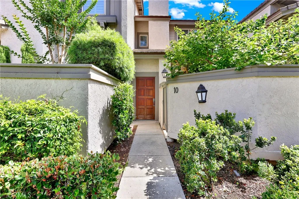 10 Evening Shadow, Irvine, CA 92603 - Photo 3 of 32, Irvine, CA
