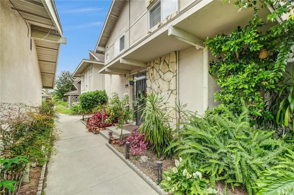 10761 Magnolia Avenue Unit 101, Anaheim, CA 92804 - Photo 2 of 40, Anaheim, CA