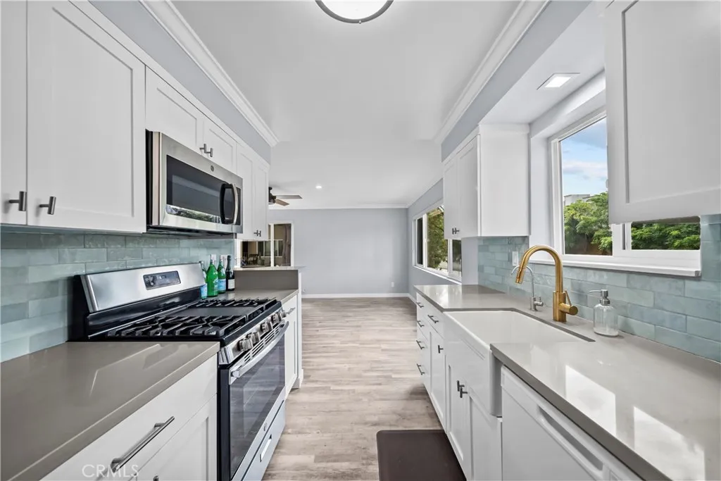 11138 Aqua Vista Street Unit 52, Studio City, CA 91602 - Photo 4 of 24, Studio City, CA