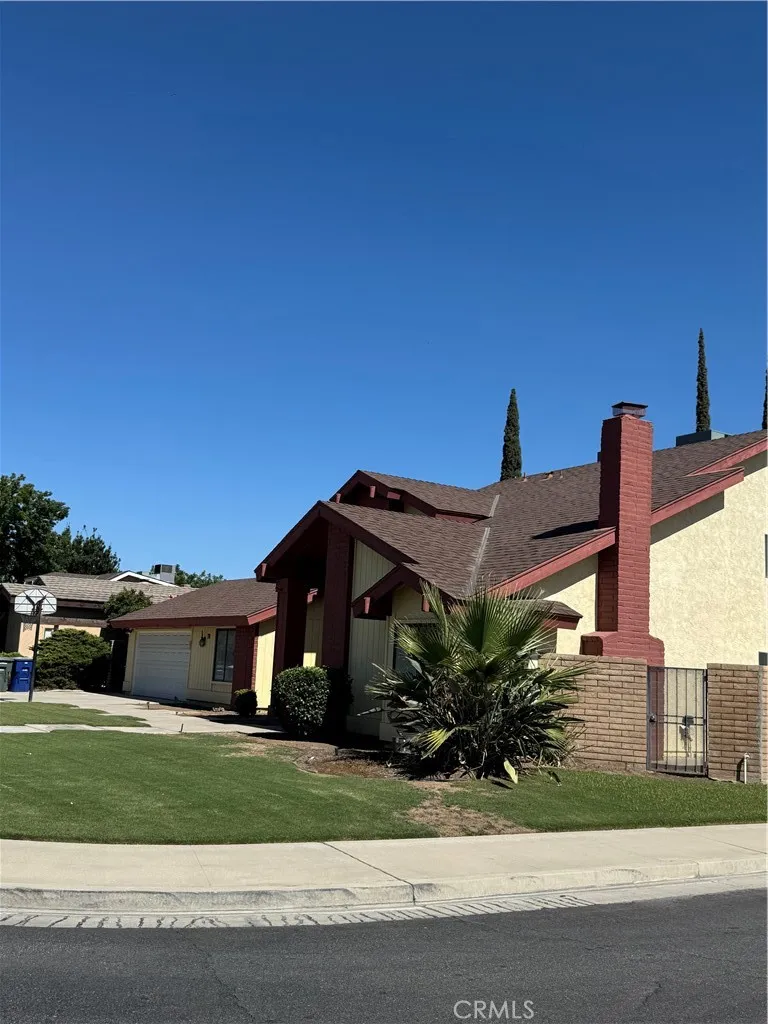 7813 Nairn Court, Bakersfield, CA 93309 - Photo 3 of 27, Bakersfield, CA