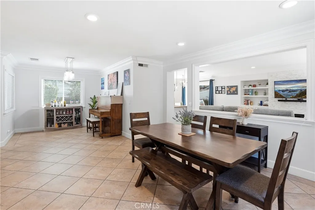 981 Acorn Lane, Corona, CA 92878 - Photo 2 of 26, Corona, CA