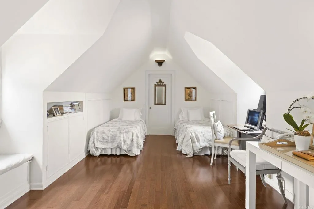 https://cdn.realtyfeed.com/cdn/127/306768427/e932cd391d70643c8eeef19352ff3bc3.webp