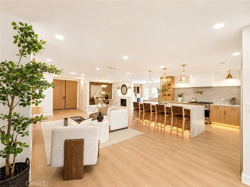 418 Del Monte West, Fullerton, CA 92832 - Photo 2 of 8, Fullerton, CA