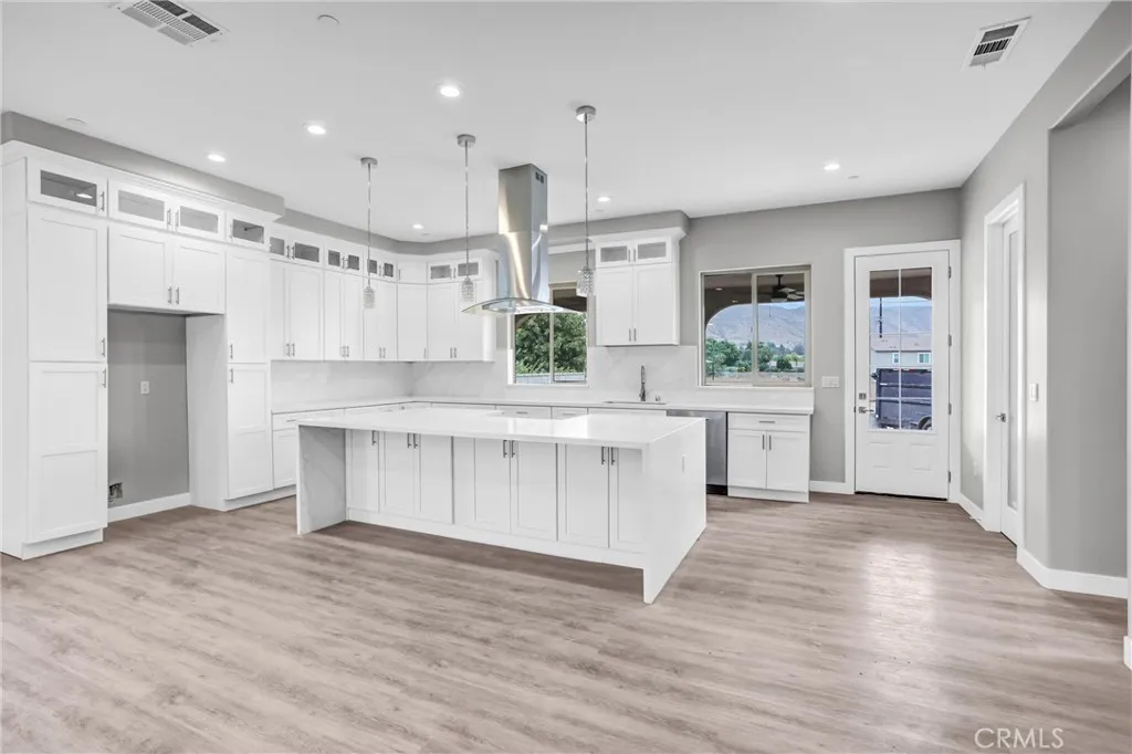 8058 Galena St., Jurupa Valley, CA 92509 - Photo 5 of 32, Jurupa Valley, CA