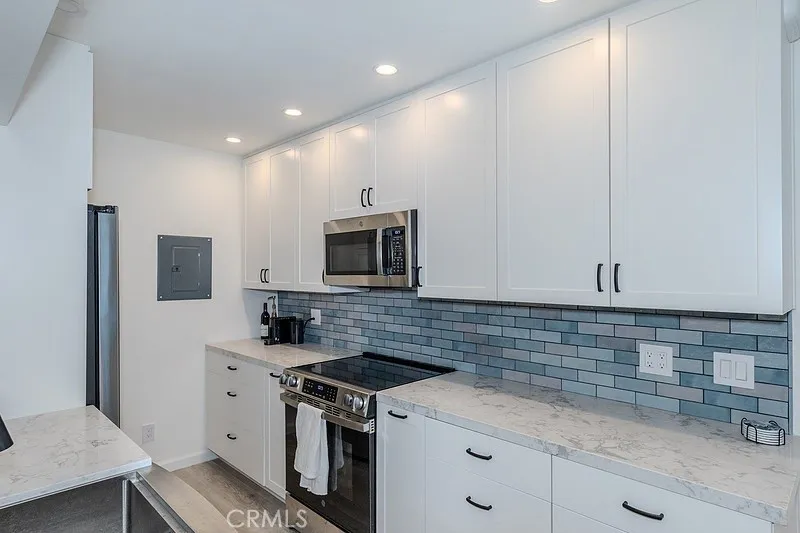 16684 Arbor Unit 110c, Huntington Beach, CA 92647 - Photo 5 of 26, Huntington Beach, CA