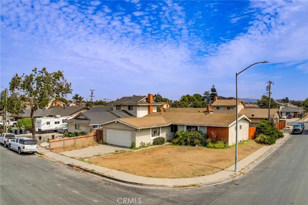 606 W Albert Street, Santa Maria, CA 93458 - Photo 3 of 46, Santa Maria, CA