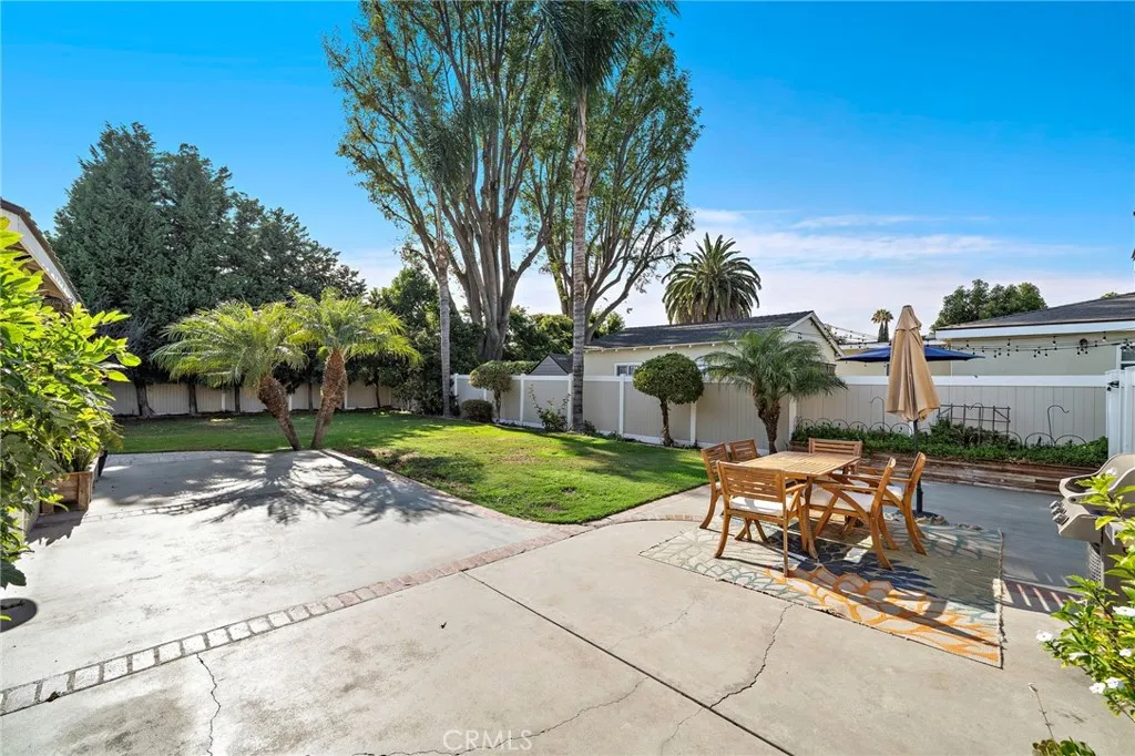 330 S Myrtle, Tustin, CA 92780 - Photo 3 of 33, Tustin, CA
