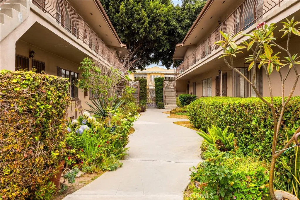 1400 E 3rd Unit 6, Long Beach, CA 90802 - Photo 4 of 25, Long Beach, CA