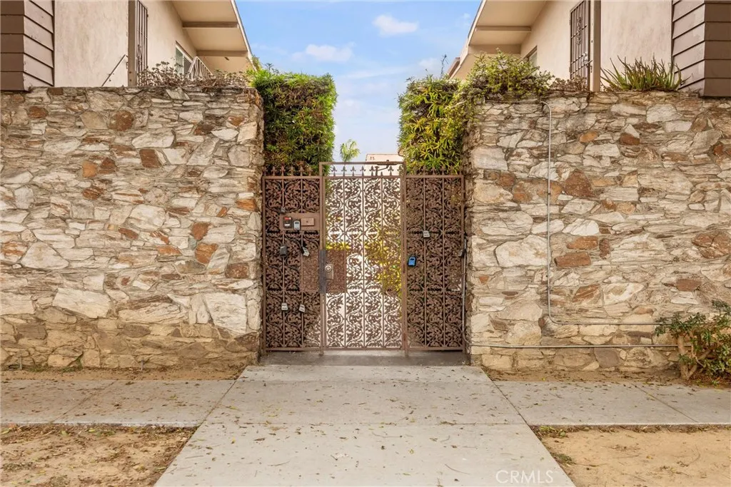 1400 E 3rd Unit 6, Long Beach, CA 90802 - Photo 3 of 25, Long Beach, CA
