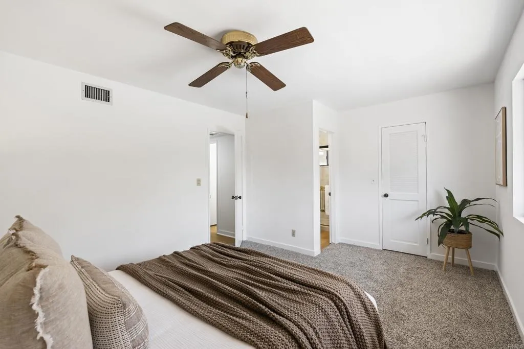 https://cdn.realtyfeed.com/cdn/127/306768566/33e5eca5cfbeec088fb28a5d951dc46d.webp