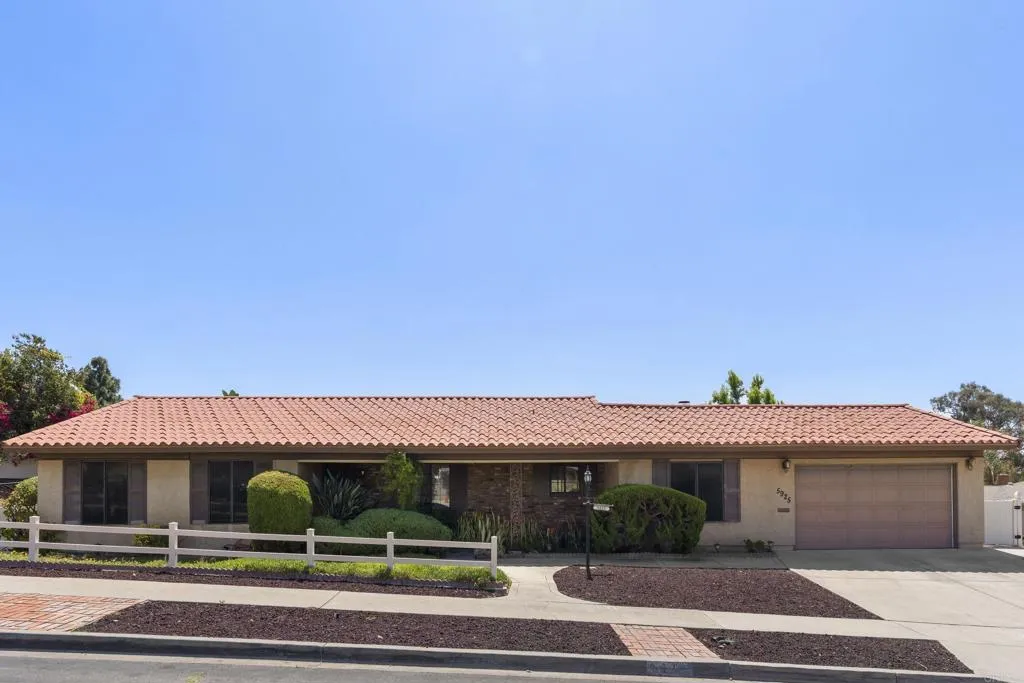 https://cdn.realtyfeed.com/cdn/127/306768566/559a10682d5f28e9feeda42254bf9480.webp