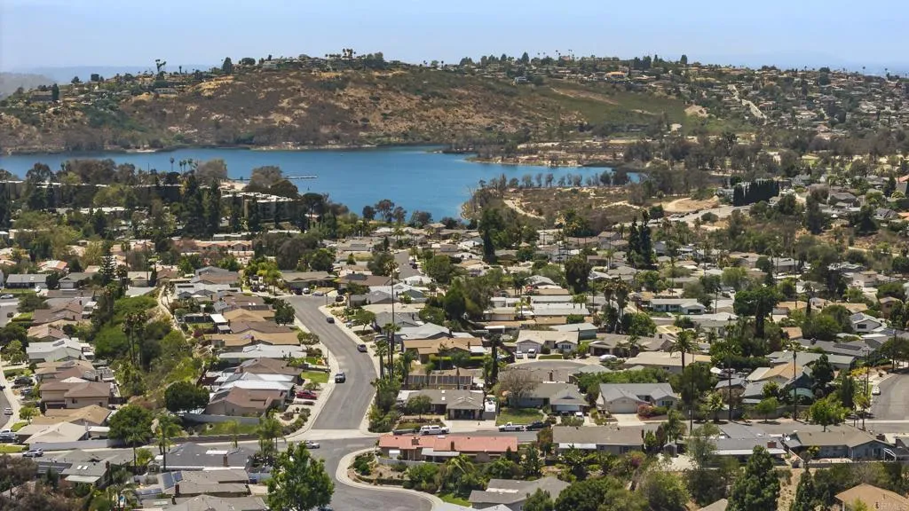 https://cdn.realtyfeed.com/cdn/127/306768566/5cbfce863fea5b2c33f463373f592116.webp
