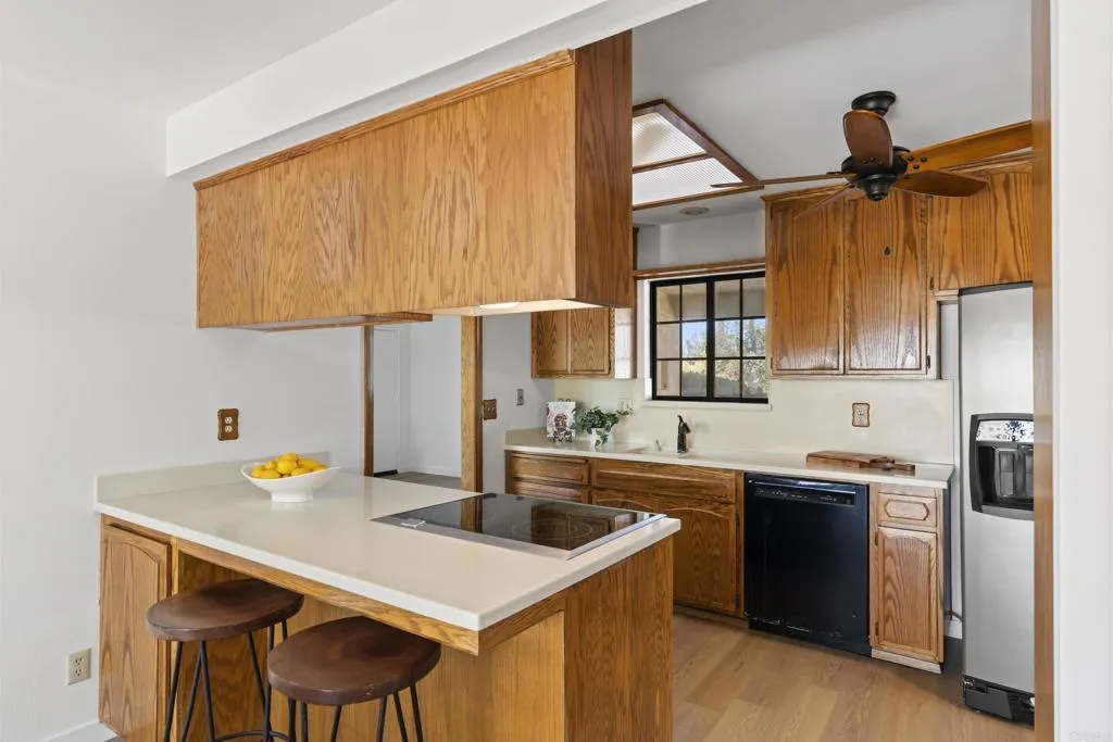 https://cdn.realtyfeed.com/cdn/127/306768566/6053380f913d0f59e16ae2a4ab484efa.webp