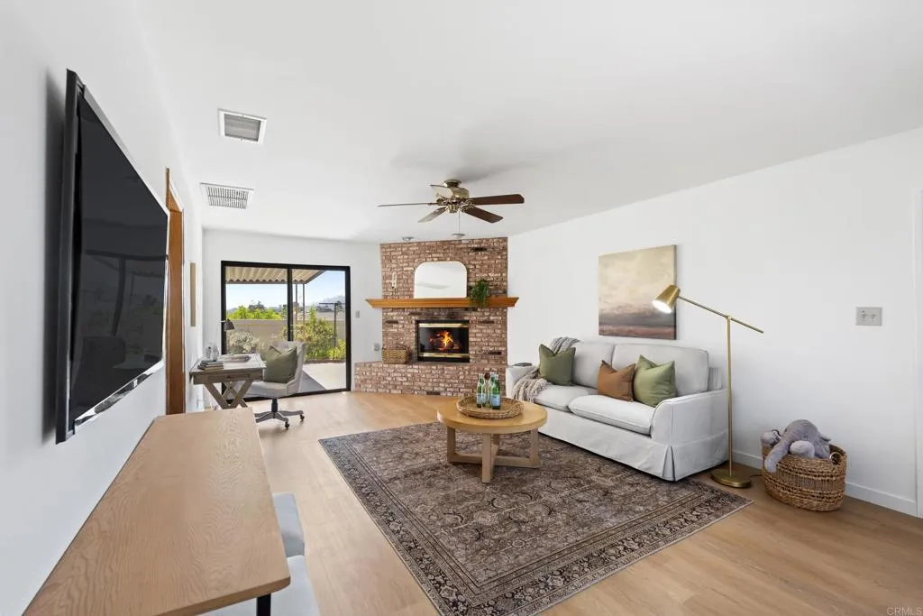 https://cdn.realtyfeed.com/cdn/127/306768566/7a6653cfc03870328a4a7b124ab59a79.webp