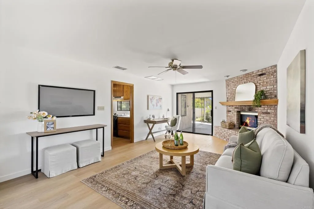 https://cdn.realtyfeed.com/cdn/127/306768566/af0518041839984c4c10efb9ea975641.webp