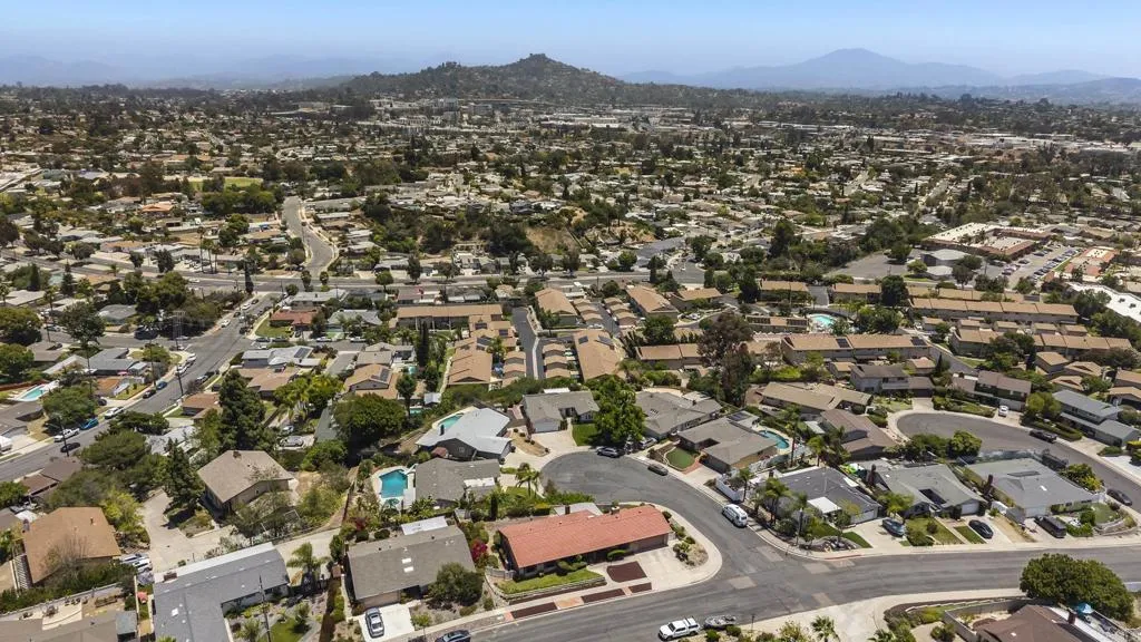 https://cdn.realtyfeed.com/cdn/127/306768566/eac64afd7f22246903caee846611552c.webp