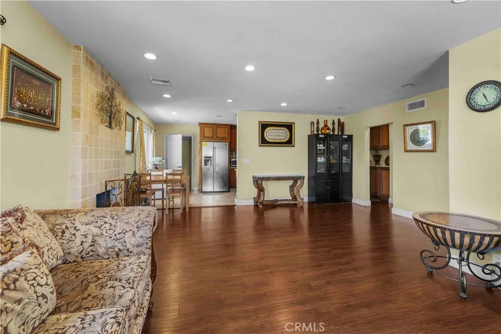 9951 Reading, Garden Grove, CA 92844 - Photo 4 of 19, Garden Grove, CA