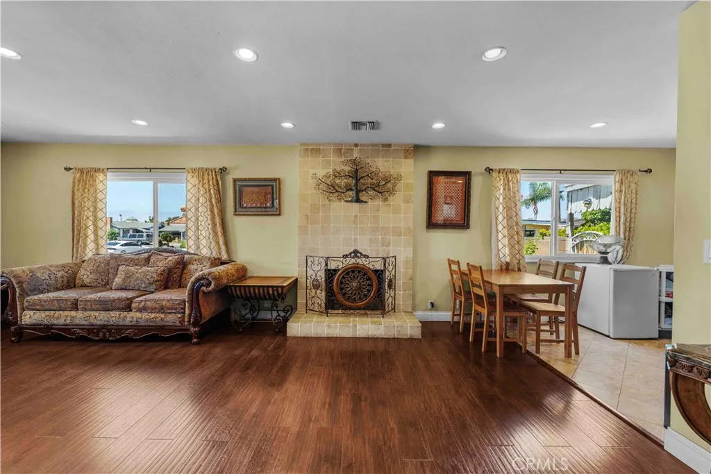 9951 Reading, Garden Grove, CA 92844 - Photo 3 of 19, Garden Grove, CA