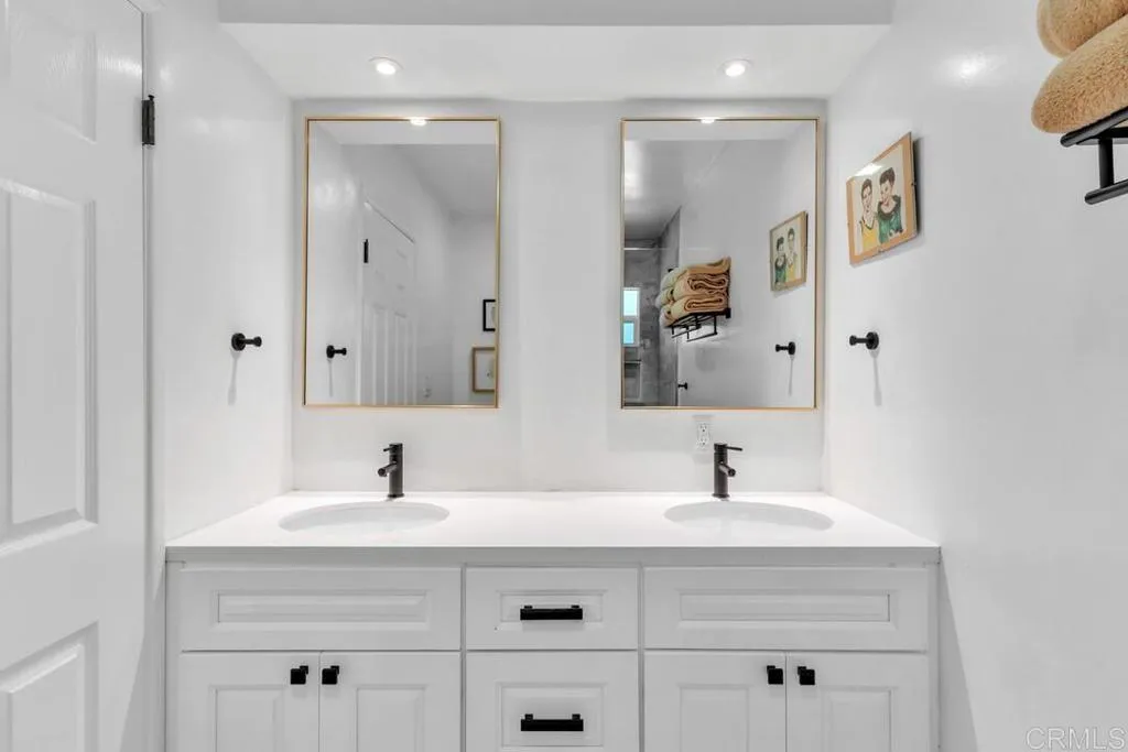 https://cdn.realtyfeed.com/cdn/127/306768580/7f9ce3976fdf24b059910a8f2fb037f8.webp