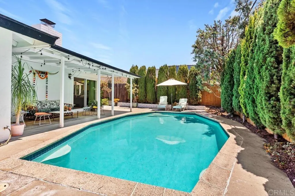 https://cdn.realtyfeed.com/cdn/127/306768580/8325fa1524d3ff76e9d04f7859967423.webp
