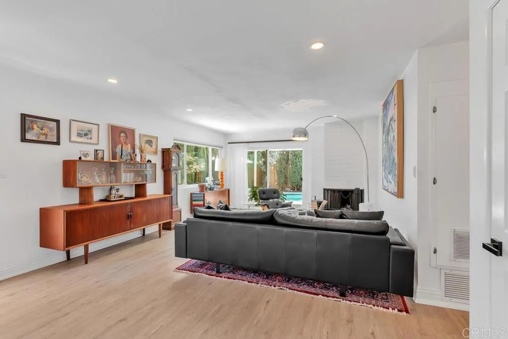 https://cdn.realtyfeed.com/cdn/127/306768580/96cc8f326f44d119e8a0e8a812efbe40.webp