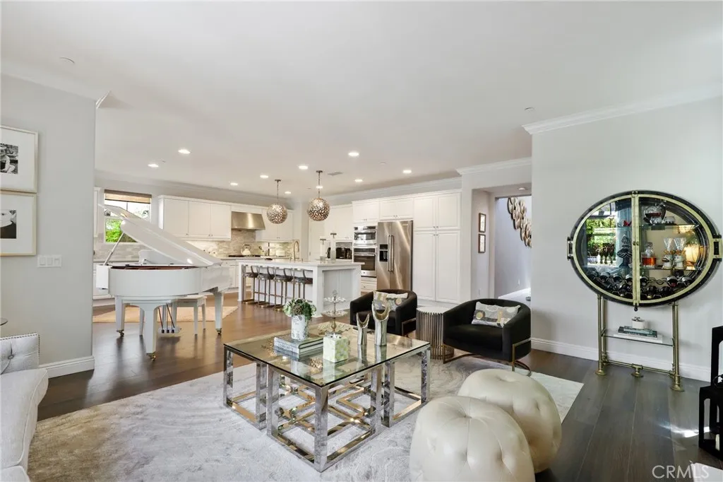 111 Bumblebee, Irvine, CA 92618 - Photo 5 of 50, Irvine, CA