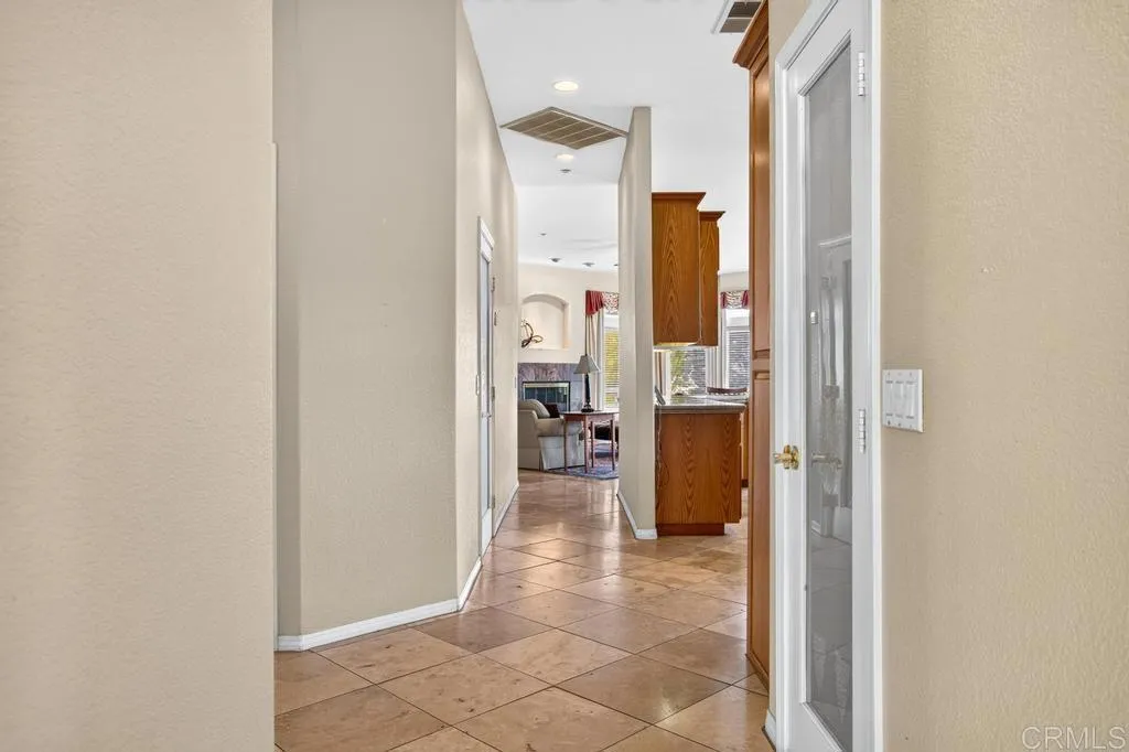 https://cdn.realtyfeed.com/cdn/127/306768615/1a37da34023c95a242557211ccfc9ef5.webp