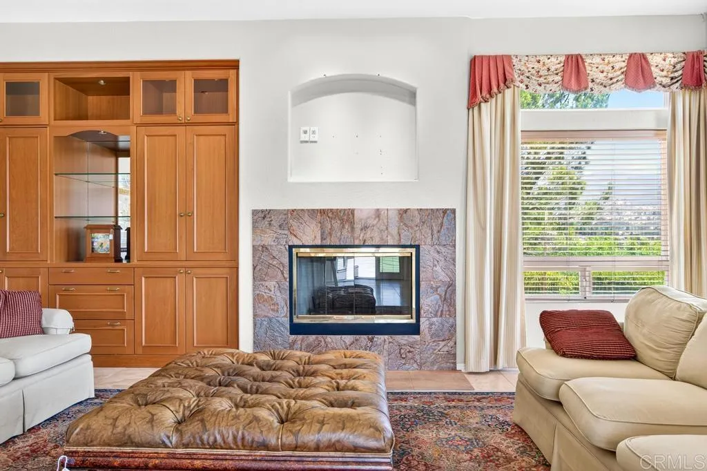 https://cdn.realtyfeed.com/cdn/127/306768615/66fa6d98335c69a710645203a4bfdcec.webp