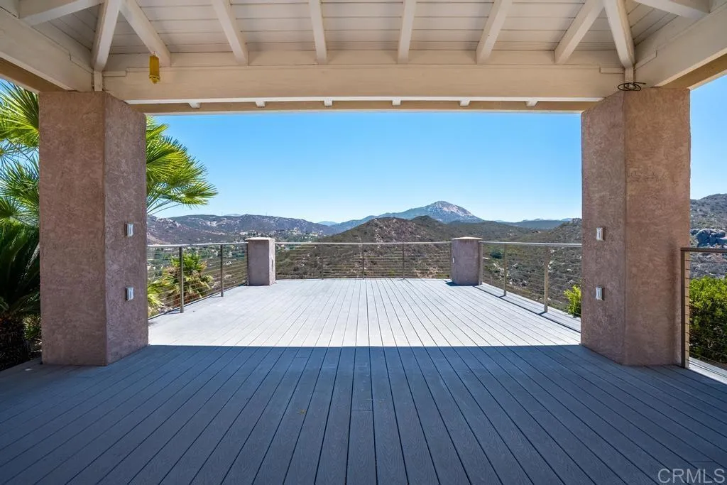 https://cdn.realtyfeed.com/cdn/127/306768615/8f283a849442178e5b7f6786c66f8f52.webp