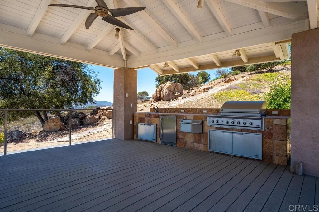 https://cdn.realtyfeed.com/cdn/127/306768615/a2ba4d1794129d0c235edc39664ba96f.webp