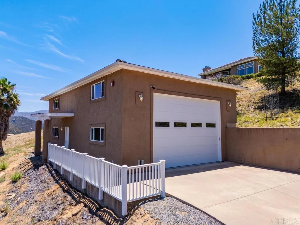 https://cdn.realtyfeed.com/cdn/127/306768615/aadca63c0a38855c3e48f6a39ac3bb3e.webp