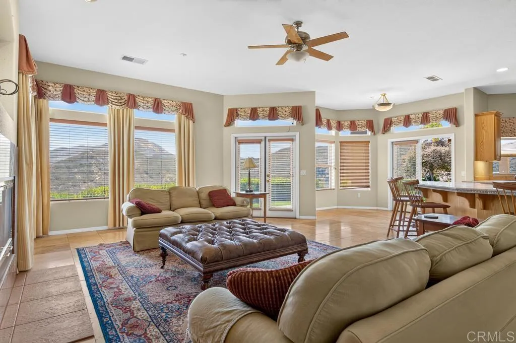 https://cdn.realtyfeed.com/cdn/127/306768615/e1372f5adc2206a2f92d410c7f9862bd.webp