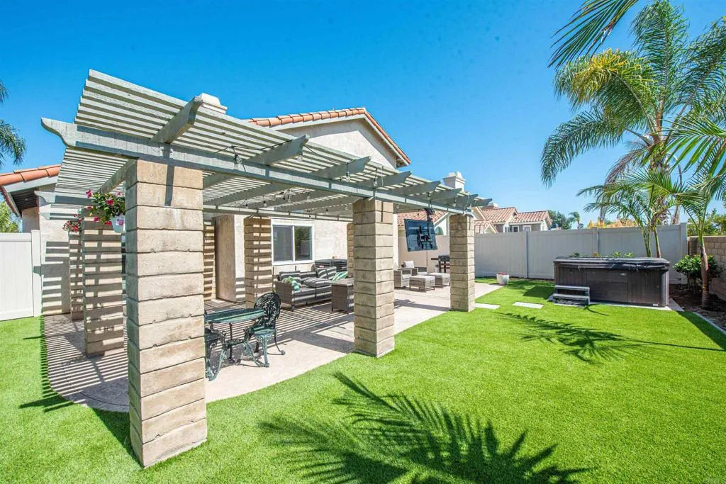 https://cdn.realtyfeed.com/cdn/127/306768617/0716ff876ee98173b2df9ec193453130.webp