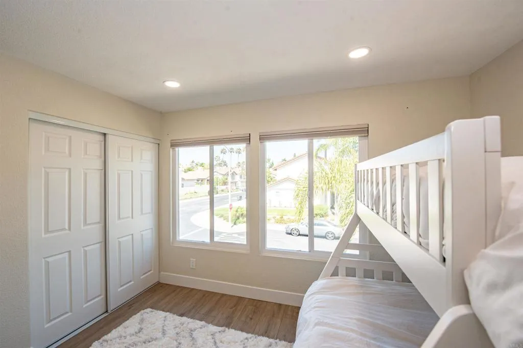 https://cdn.realtyfeed.com/cdn/127/306768617/882bc40255edfef405be03ec58bd37fc.webp