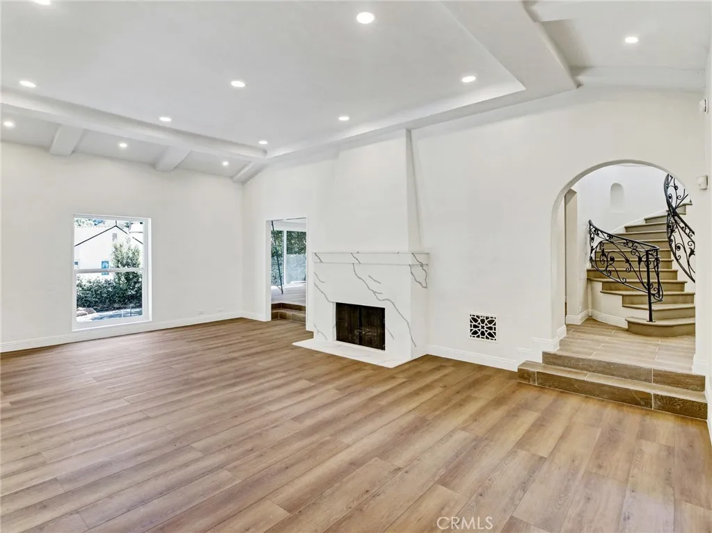 10563 Lindbrook Drive, Los Angeles, CA 90024 - Photo 3 of 47, Los Angeles, CA