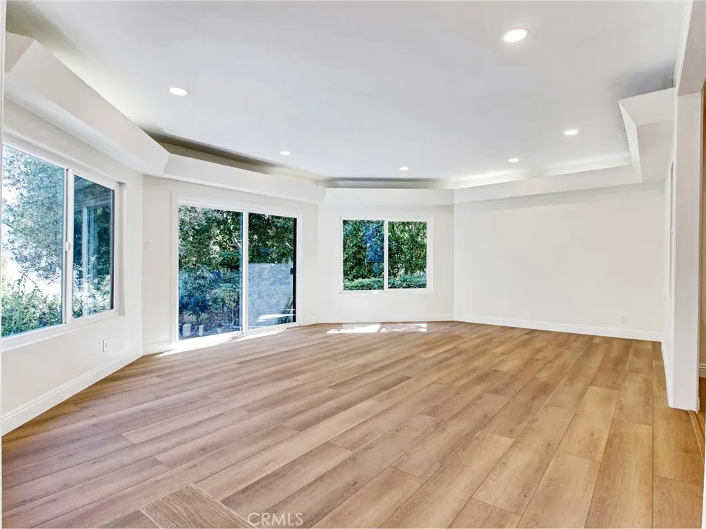 10563 Lindbrook Drive, Los Angeles, CA 90024 - Photo 4 of 47, Los Angeles, CA