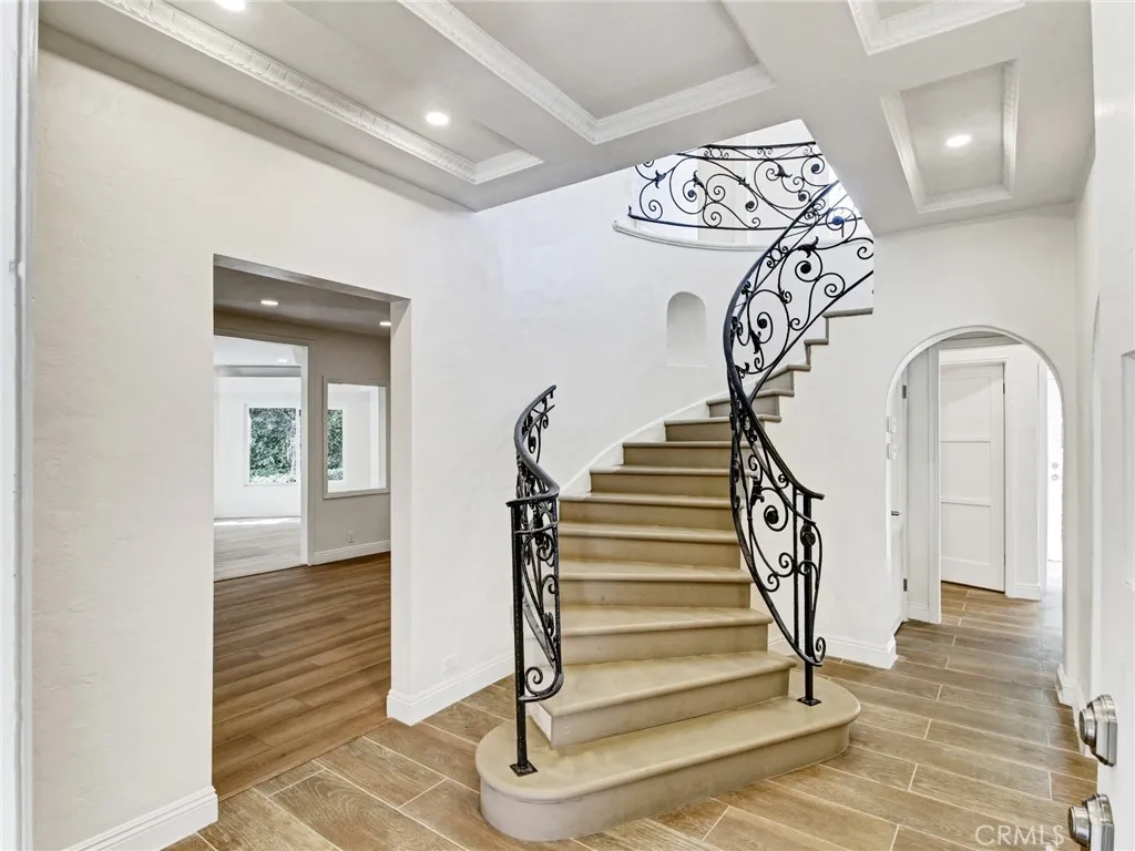 10563 Lindbrook Drive, Los Angeles, CA 90024 - Photo 2 of 47, Los Angeles, CA