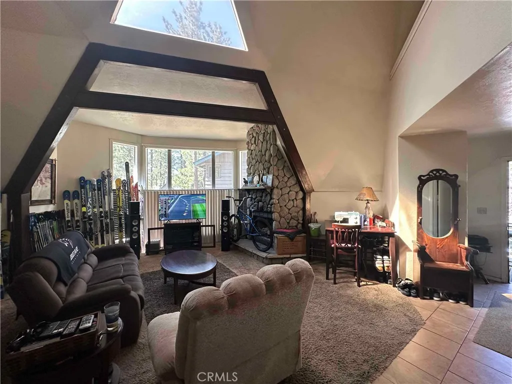 600 Summit Boulevard Unit A, Big Bear Lake, CA 92315 - Photo 5 of 25, Big Bear Lake, CA