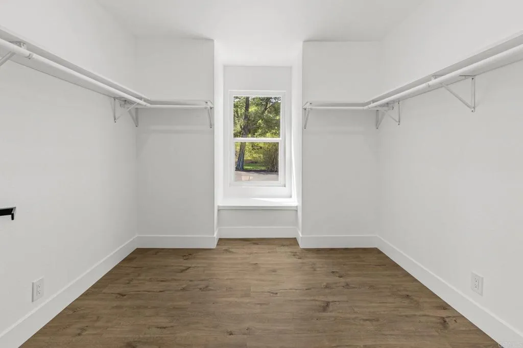 https://cdn.realtyfeed.com/cdn/127/306768666/413f55f989299237879e04d9eaa81bed.webp