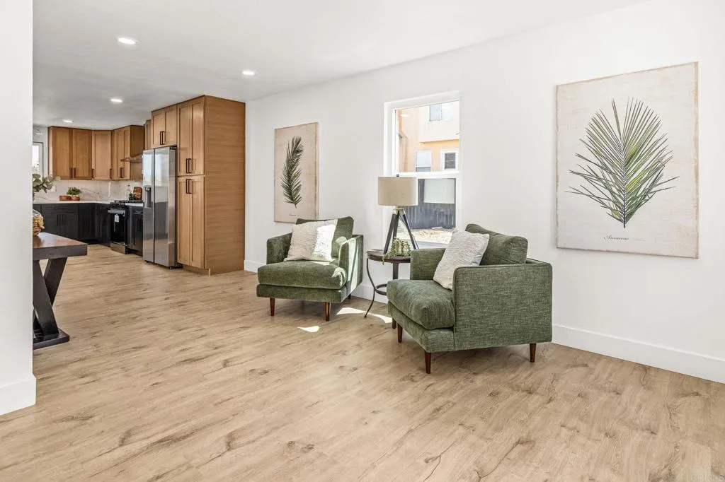 https://cdn.realtyfeed.com/cdn/127/306768666/51a6dd0c258856960651d24bd322f029.webp