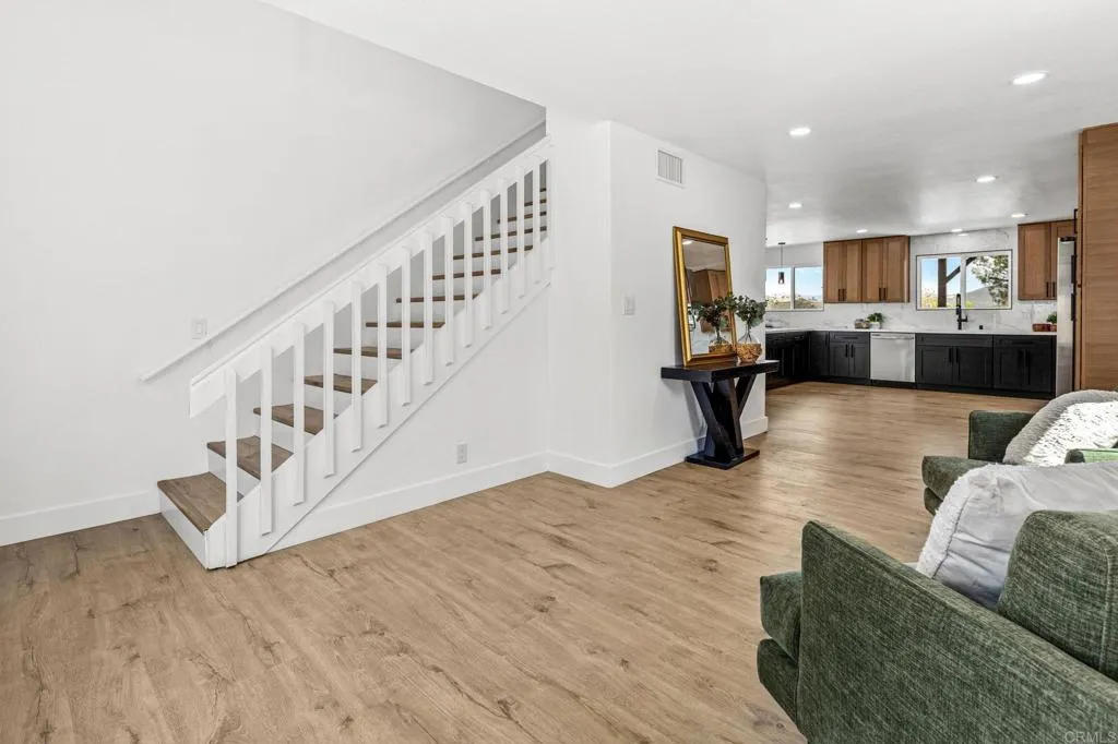 https://cdn.realtyfeed.com/cdn/127/306768666/934c8ad9fd3d9ad14c9e9e30a9141e26.webp