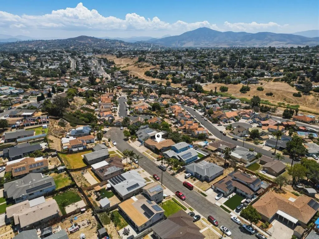 https://cdn.realtyfeed.com/cdn/127/306768684/1fa6c627ce2fb8734b994d6a3f898f3b.webp