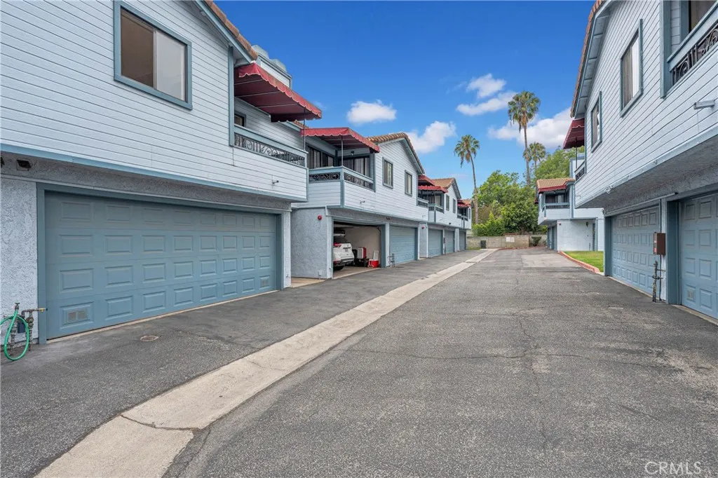 1255 N Los Robles Ave. Unit 18, Pasadena, CA 91104 - Photo 4 of 27, Pasadena, CA