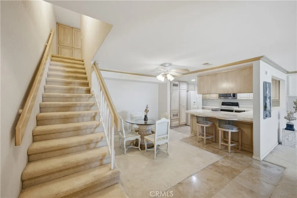 https://cdn.realtyfeed.com/cdn/127/306768731/0184bf0acb433bb49123f6c0532295a2.webp