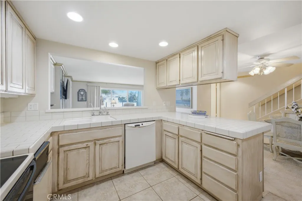 https://cdn.realtyfeed.com/cdn/127/306768731/146d60aac17aa134bca7646e2e010dfa.webp