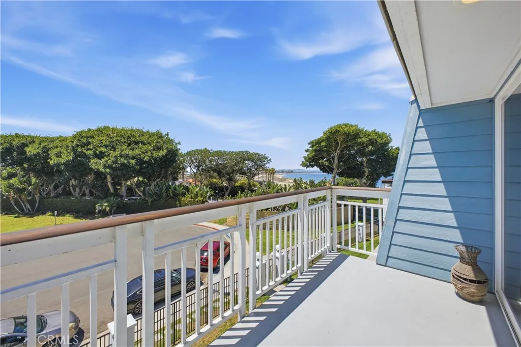 https://cdn.realtyfeed.com/cdn/127/306768731/4208b78844e44523401134e689a5f431.webp